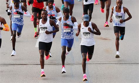 Chicago Marathon 2023: Kelvin Kiptum smashes Eliud .